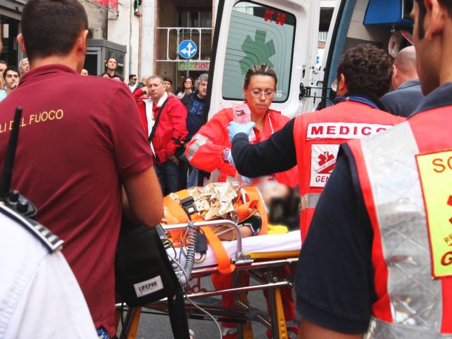 Peruano grave golpeado con una copa de vidrio en la cabeza. Ecuatoriano detenido acusado de intento de asesinato