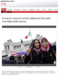 8 marzo. Le nuove italiane regalano una mimosa al Milite Ignoto