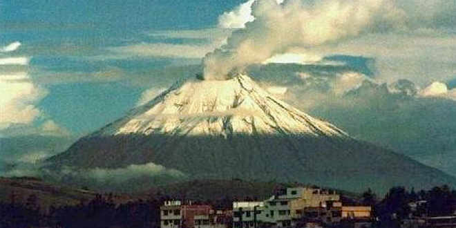 Explosión del Tungurahua, Ecuador en alerta por el volcán