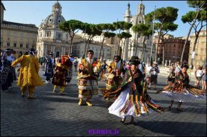 Primer encuentro Mundial de la Morenada, la comunidad boliviana presente en Roma