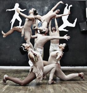 Roberta Piccolo y Halo Dance company